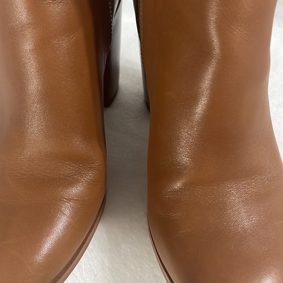 Michael Kors Aldridge Ankle Bootie Block Heel Camel Color size 7.5 - Picture 16 of 16
